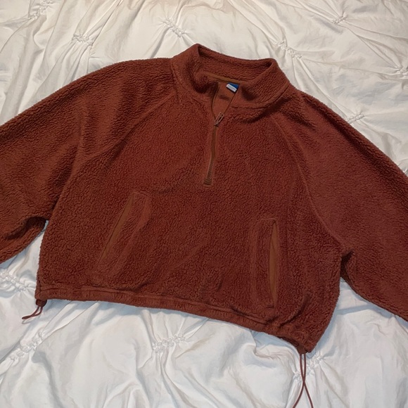 Old Navy - size medium - cropped Sherpa 1/2 zip - Picture 1 of 11